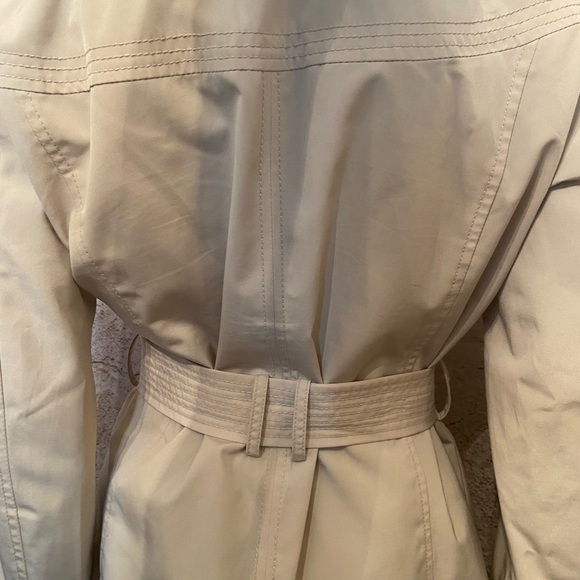 Esprit Vanilla Belted Hooded Spring Rain Jacket - Picture 6 of 10